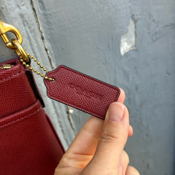 Coach Kitt Messenger Crossbody, 7.75” x 8.75” x 1.0” - Picture 13 of 13